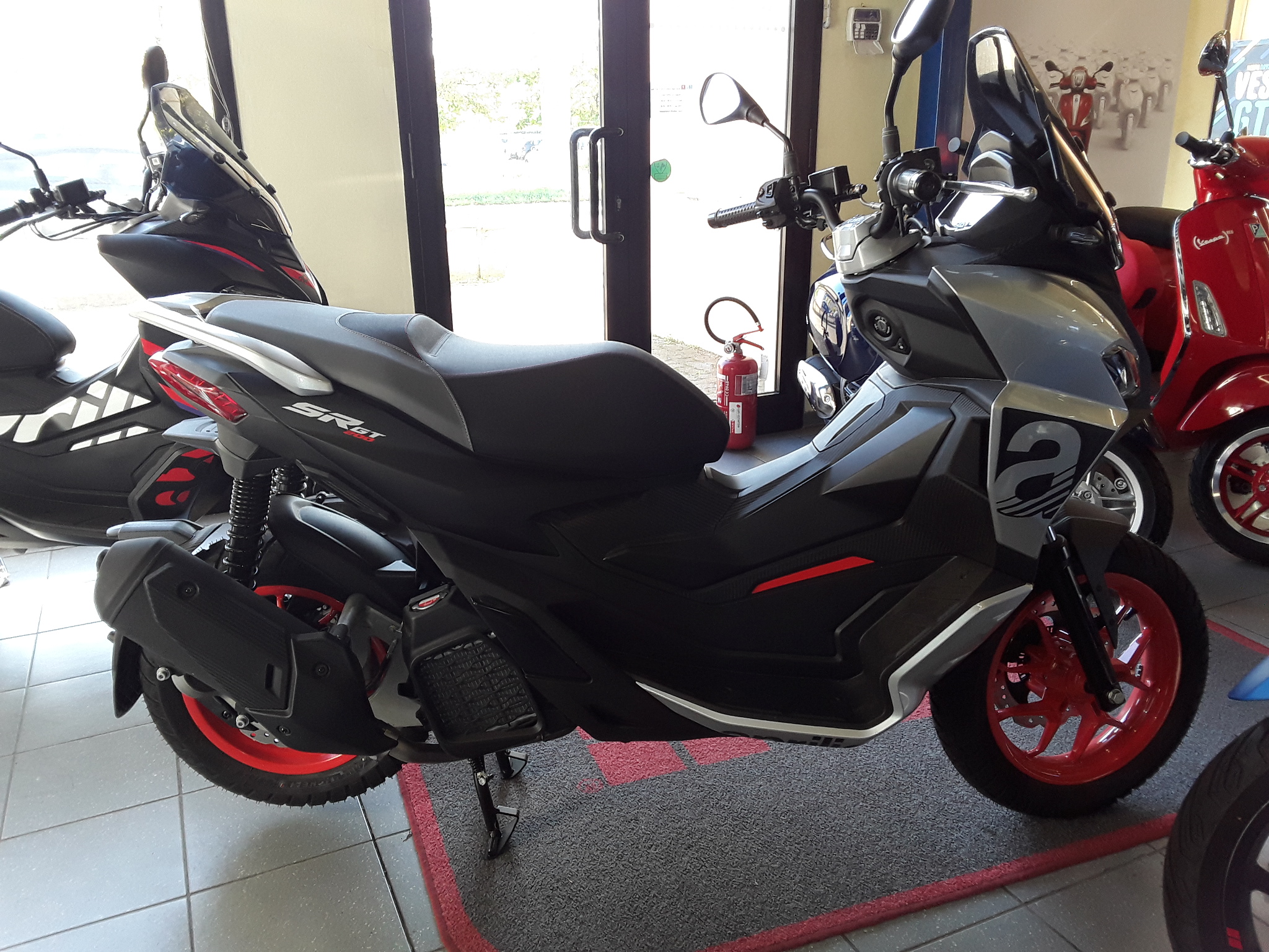 Aprilia SR GT 200 Sport km 0