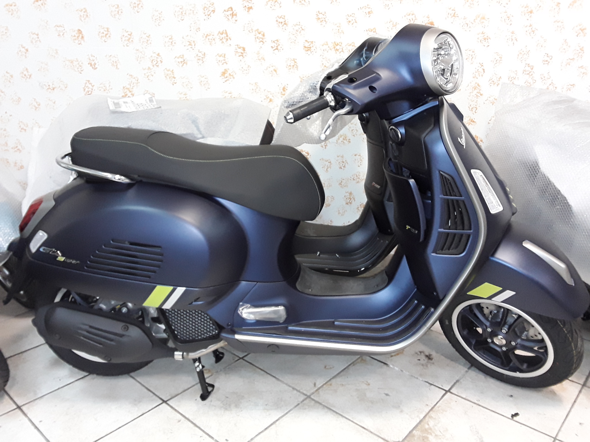 Vespa GTS 125 supertech km 0