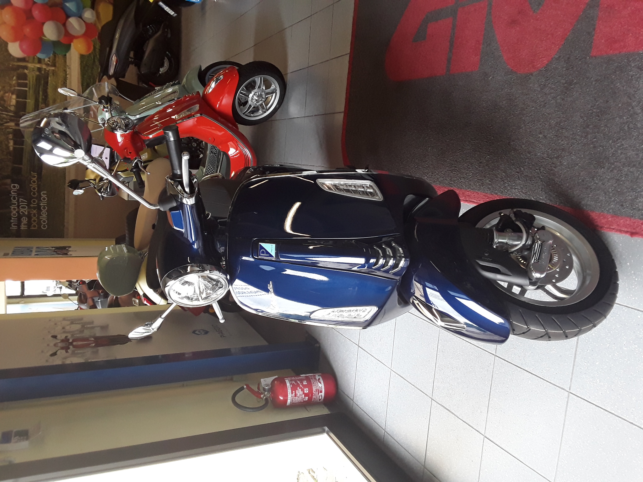 Vespa Primavera 125, Blu Energico, km0, E5+
