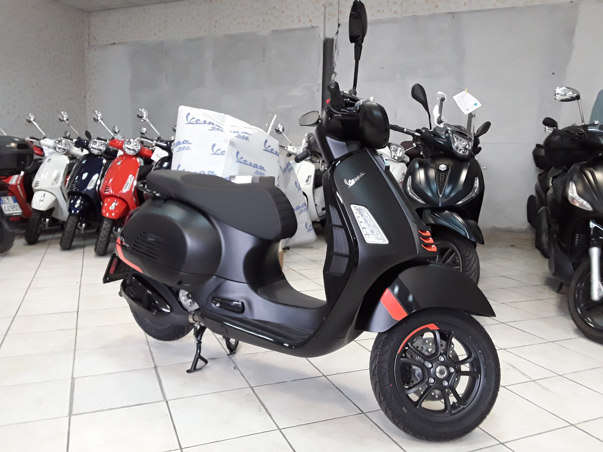 Vespa GTS 300 Super Sport hpe ABS