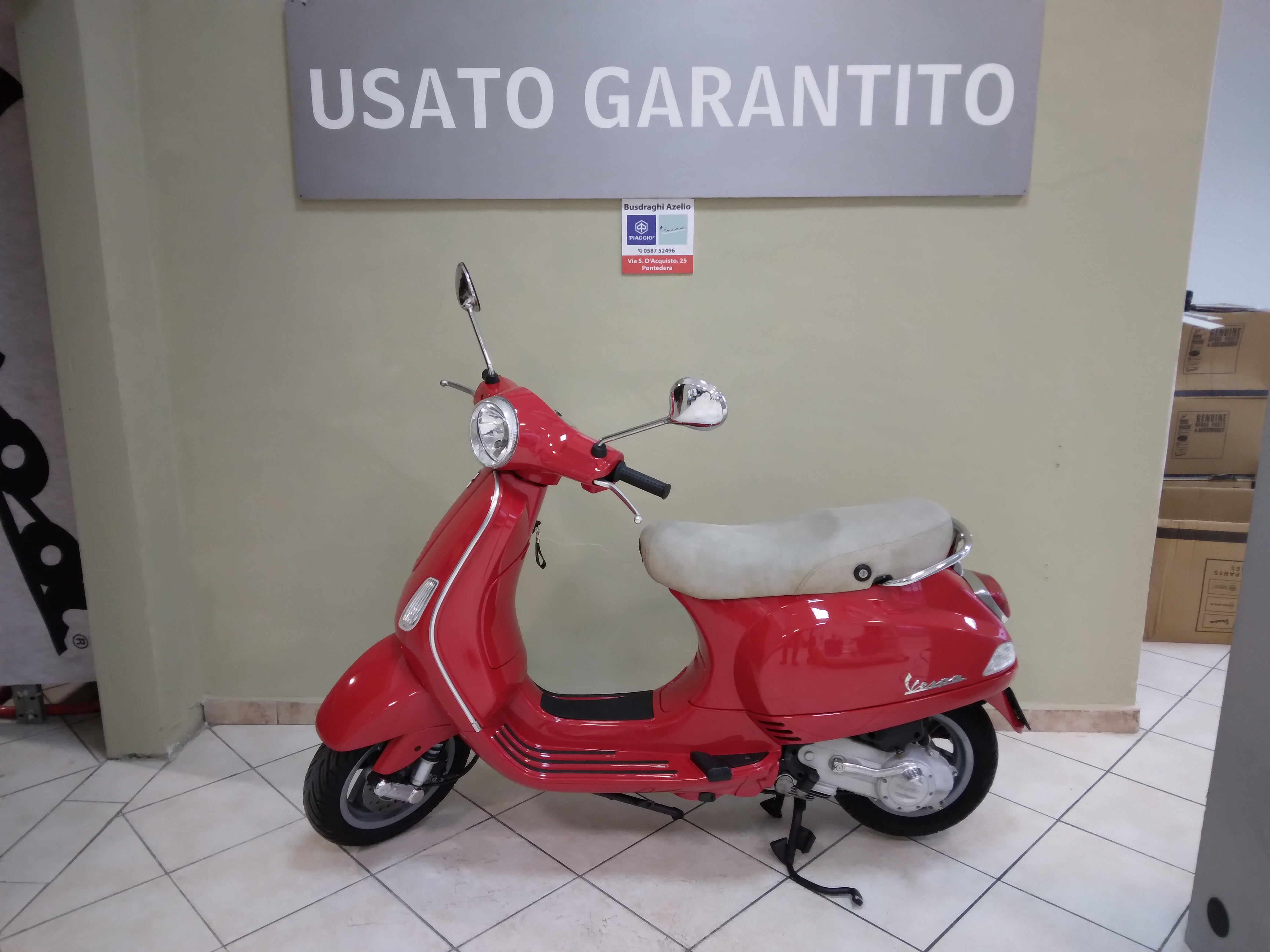 Vespa LX 50 4T, rossa, 2006, 27900km