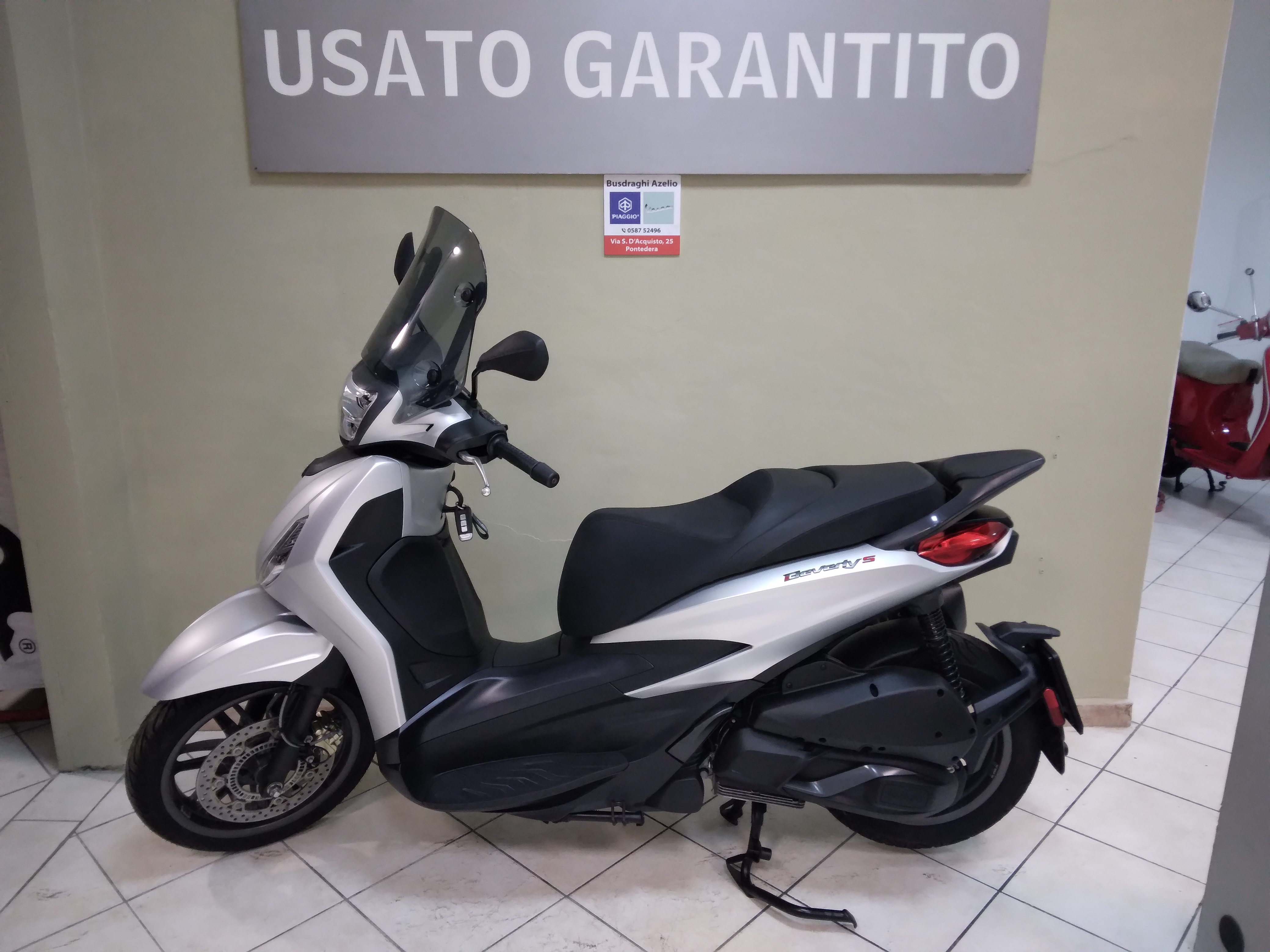 Piaggio Beverly 300 S, argento cometa, 2024