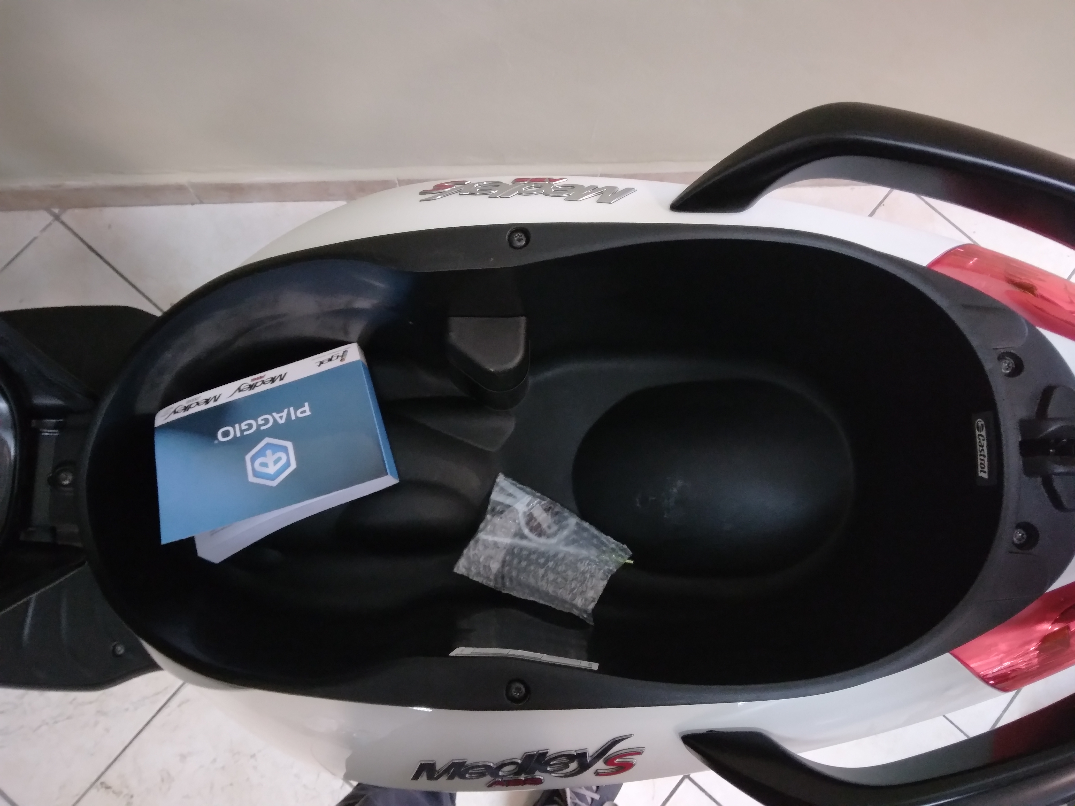 Piaggio Medley 125 s, 2023, bianco luna, 18849km