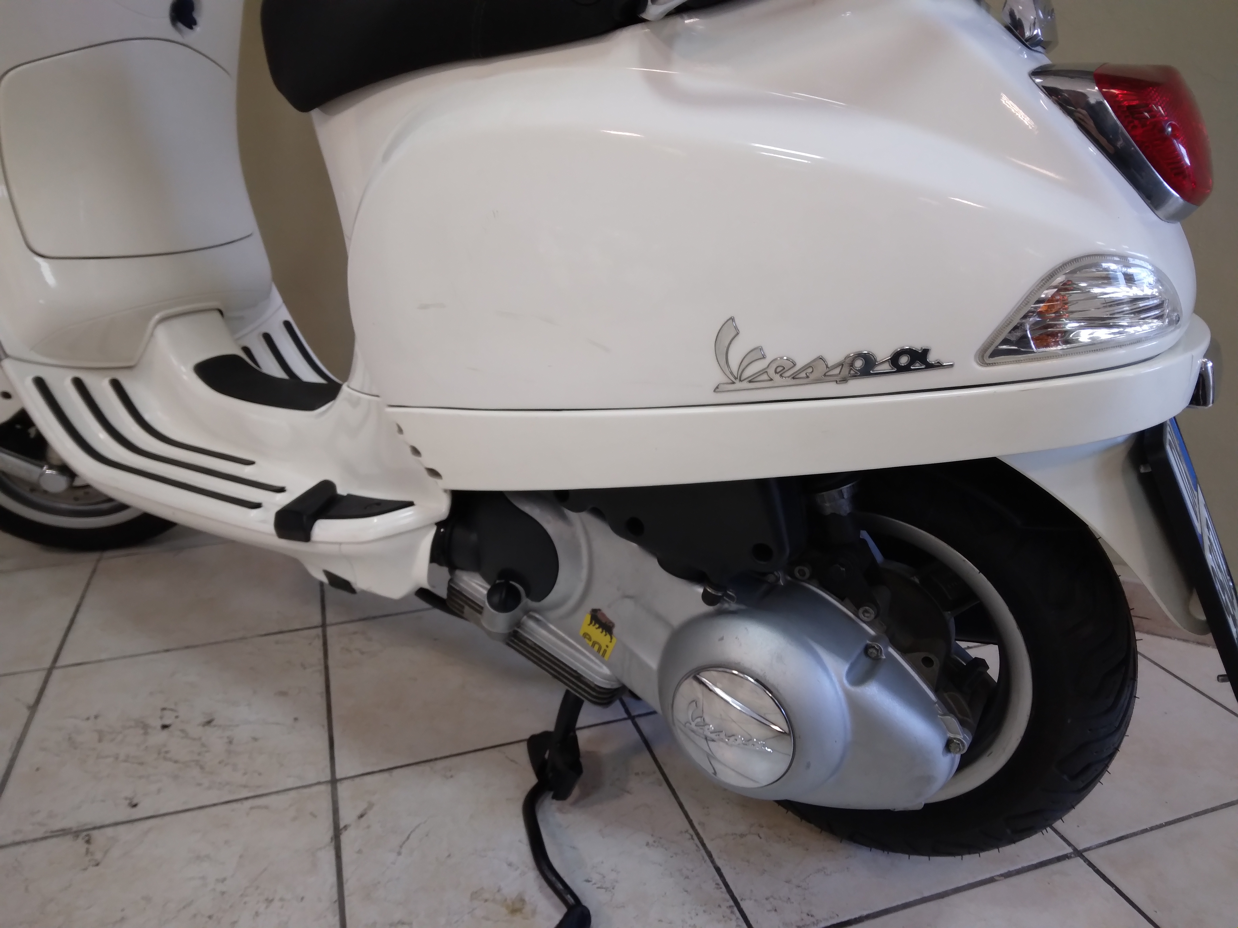 Vespa LX 125, 2012, bianca, 27274km