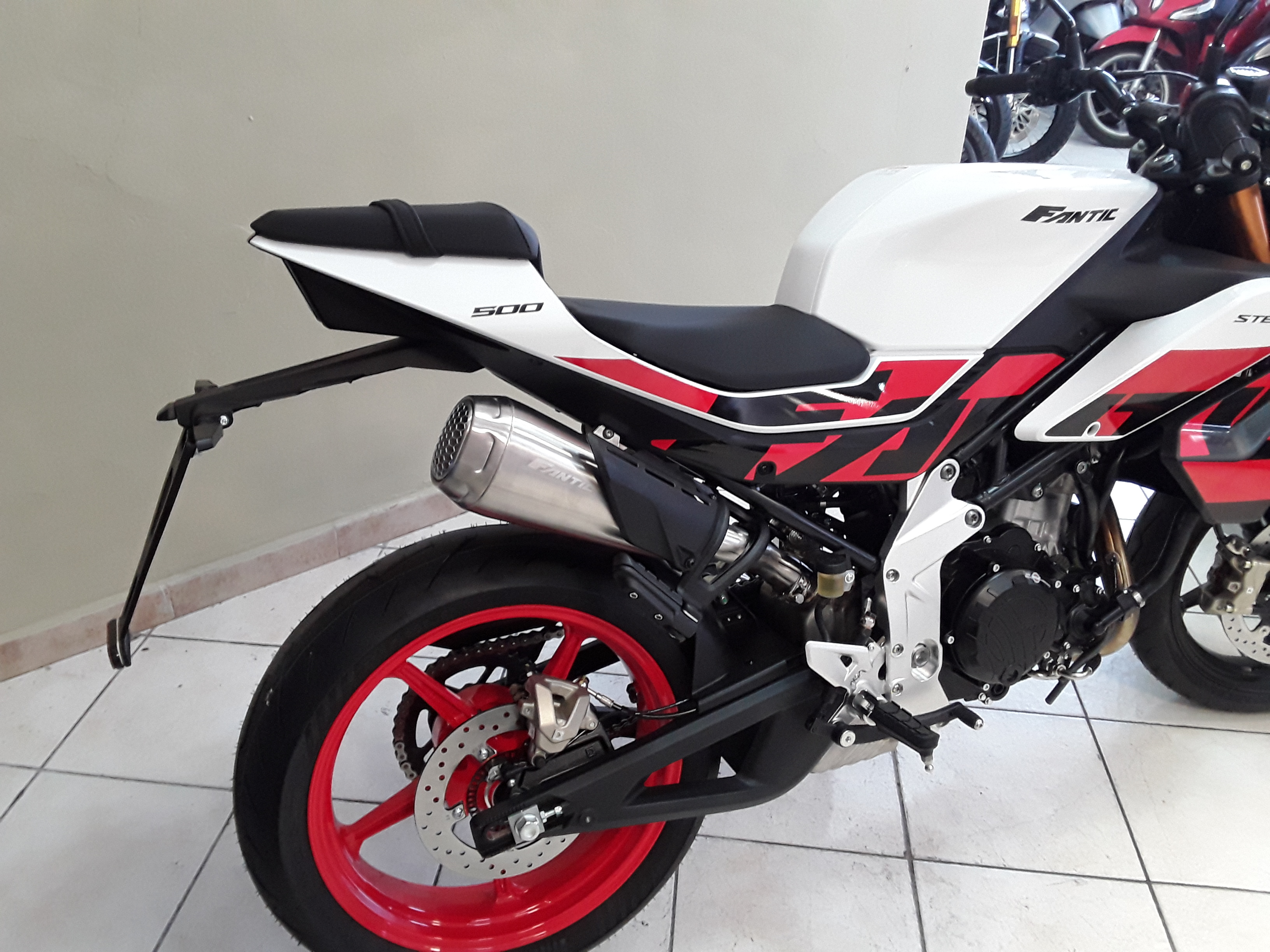 Fantic Stealth 500 aziendale