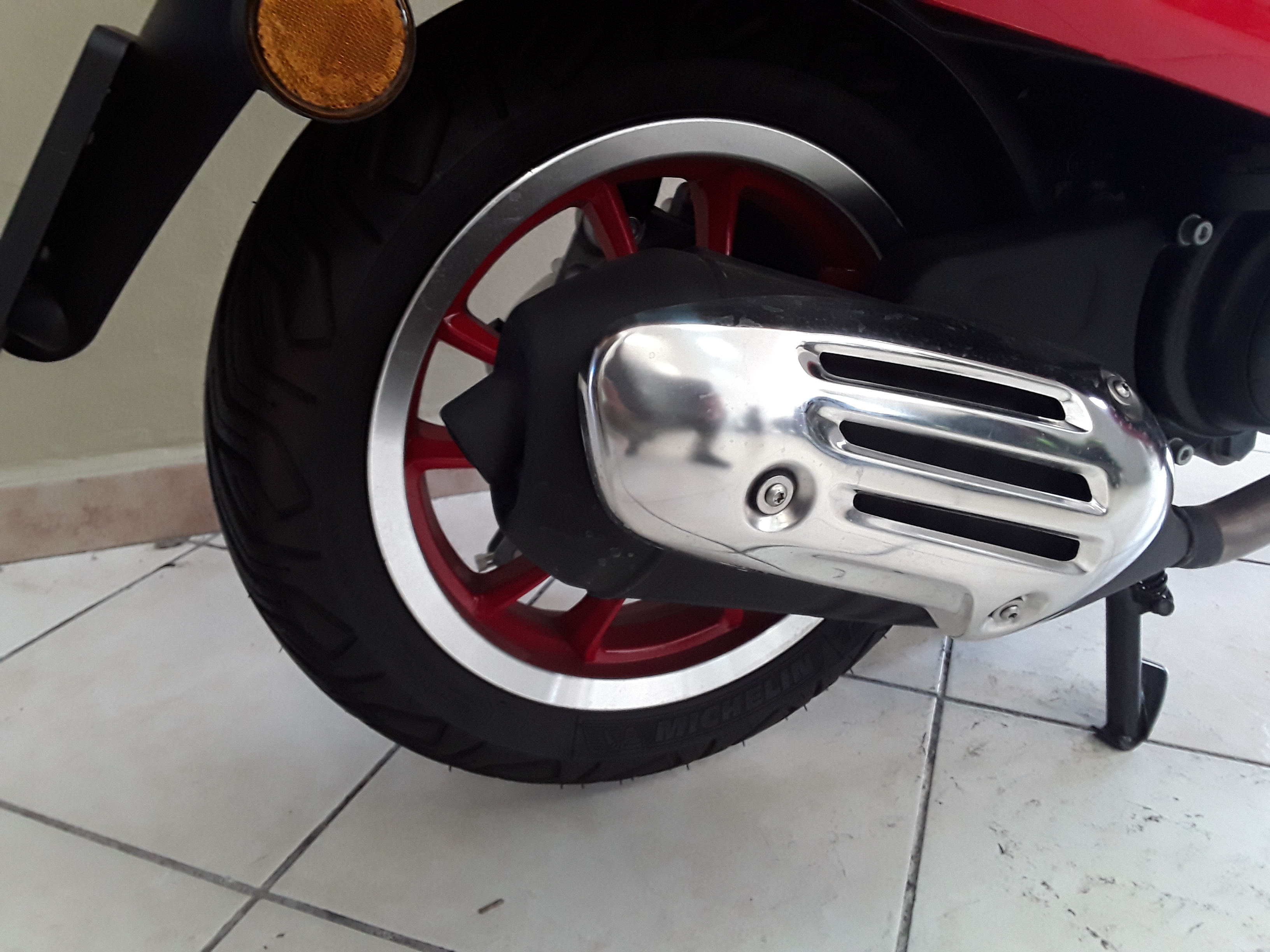 Vespa Primavera 50 ie Red 2024