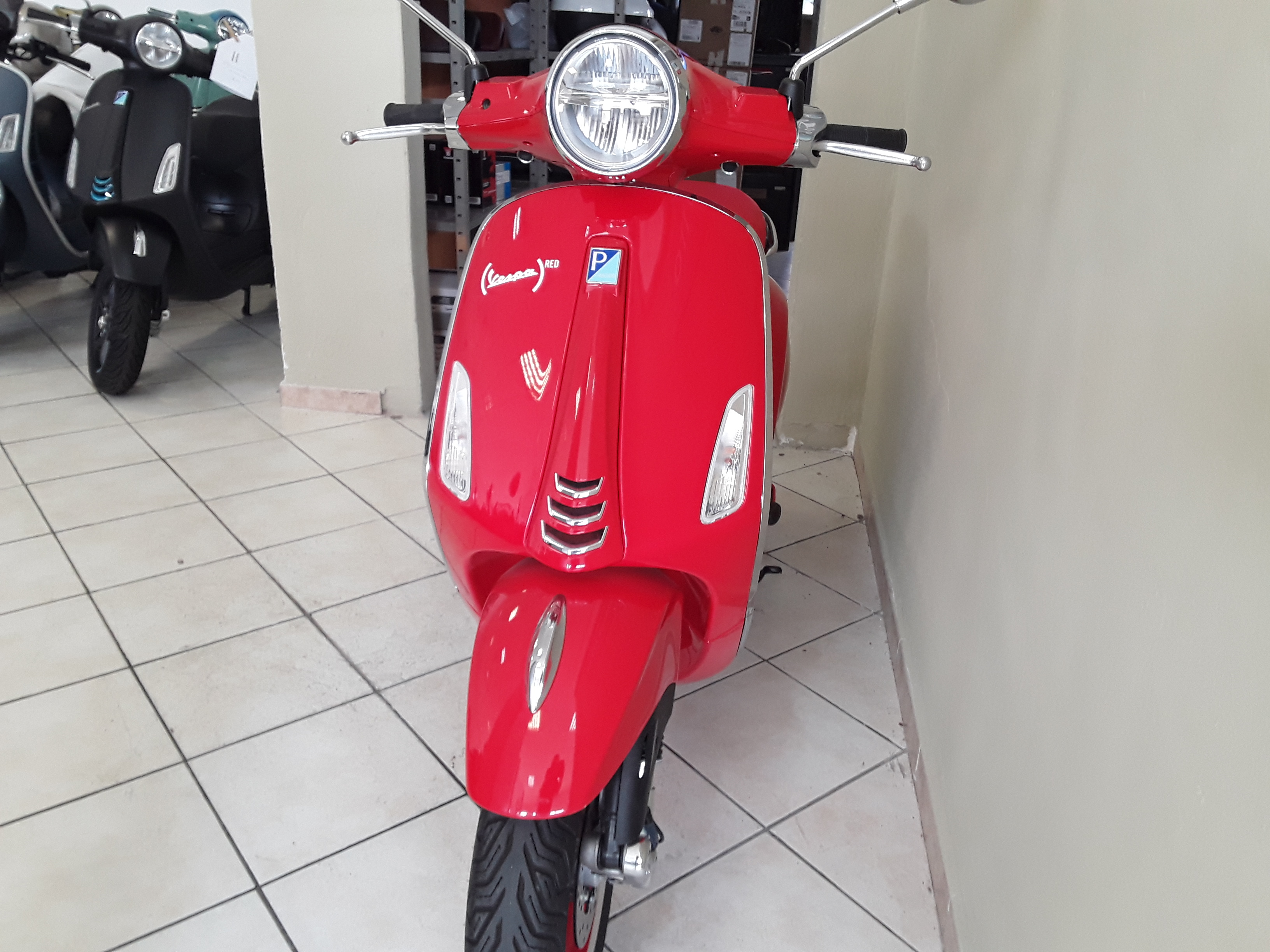 Vespa Primavera 50 ie Red 2024