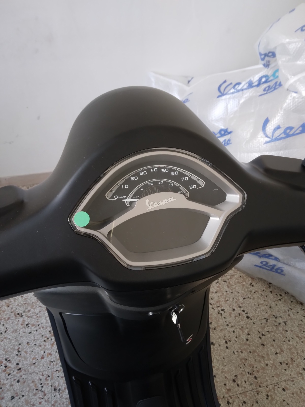Vespa Primavera 125 S 2025, nero convinto, km0